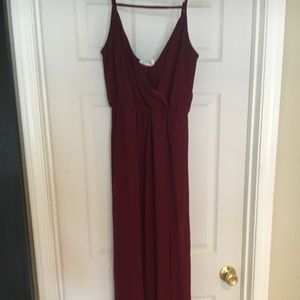 Maroon flowy slit Lush dress